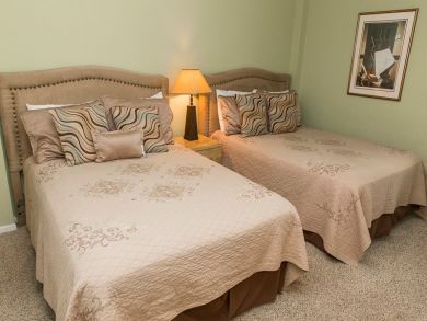 Two Bedroom For Rent on Siesta Key Amazing Pool